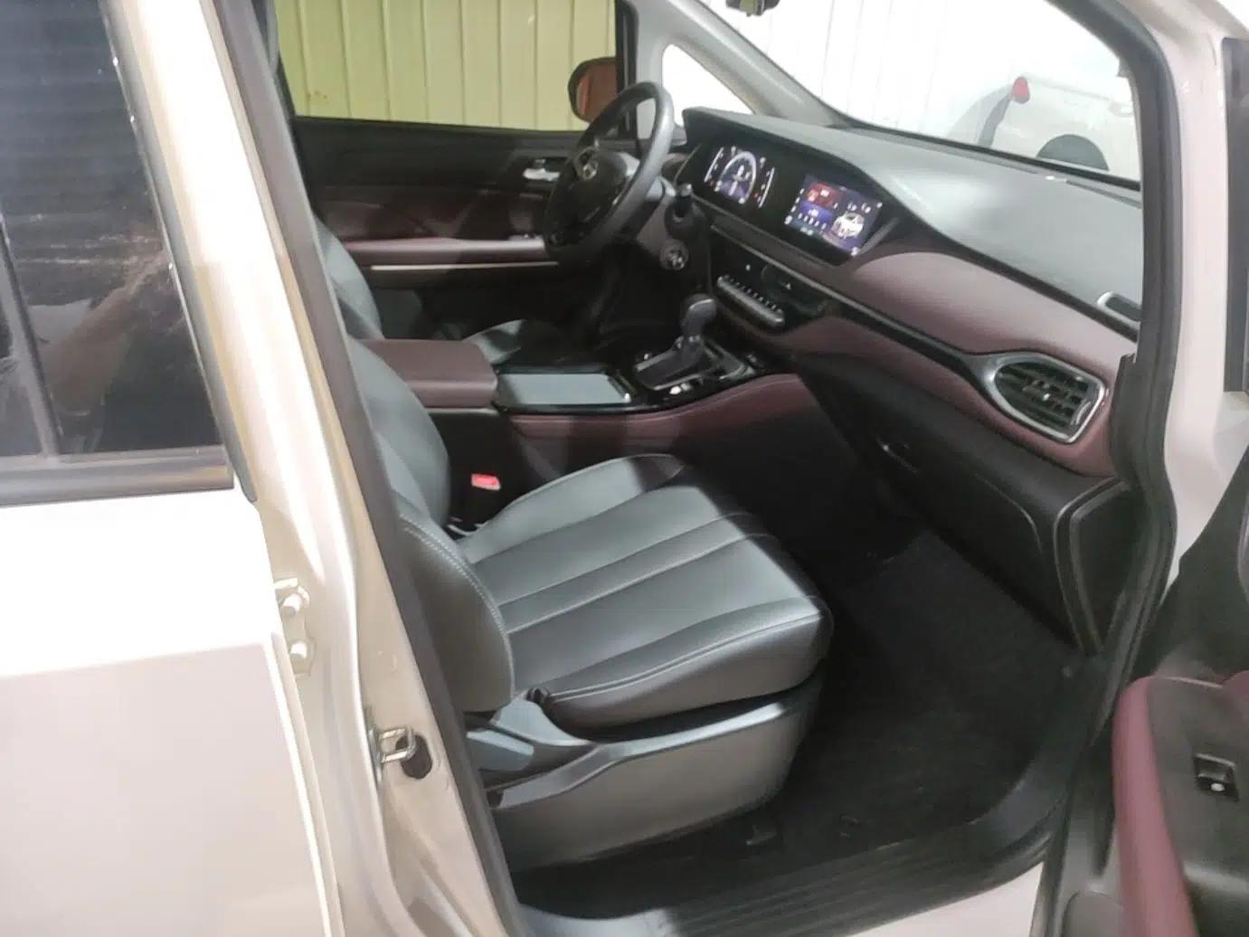 GAC Trumpchi M6 2023 PRO 270T DCT Elite Edition — миниатюра 23