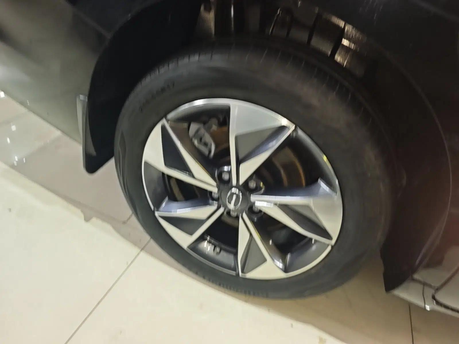 GAC Trumpchi M6 2023 PRO 270T DCT Luxury Edition — миниатюра 10