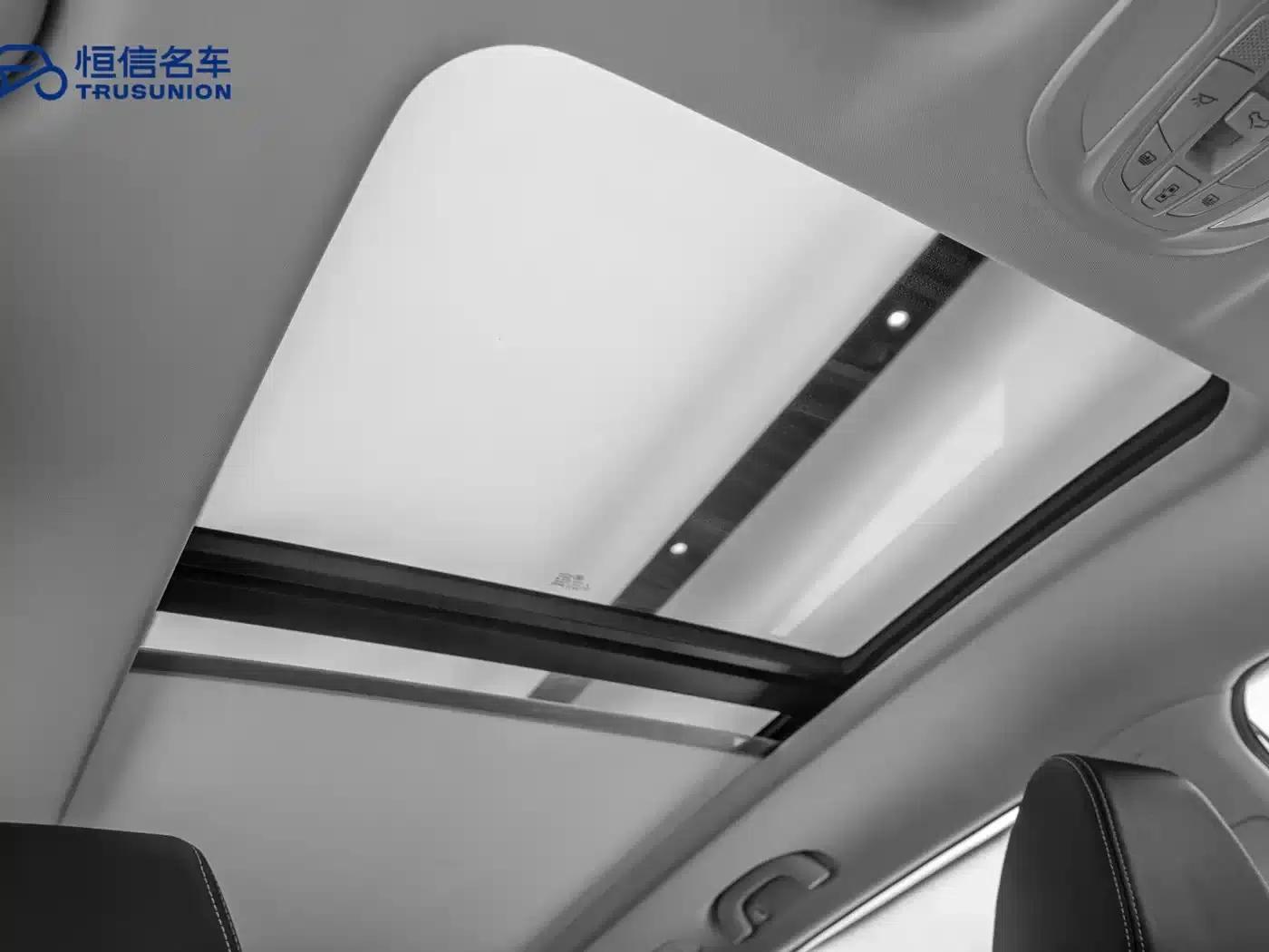 Baojun 530 2020 1.5T CVT Premium Connected Edition 7-seater — миниатюра 19