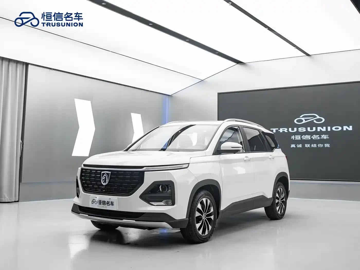 Baojun 530 2020 1.5T CVT Premium Connected Edition 7-seater — миниатюра 3