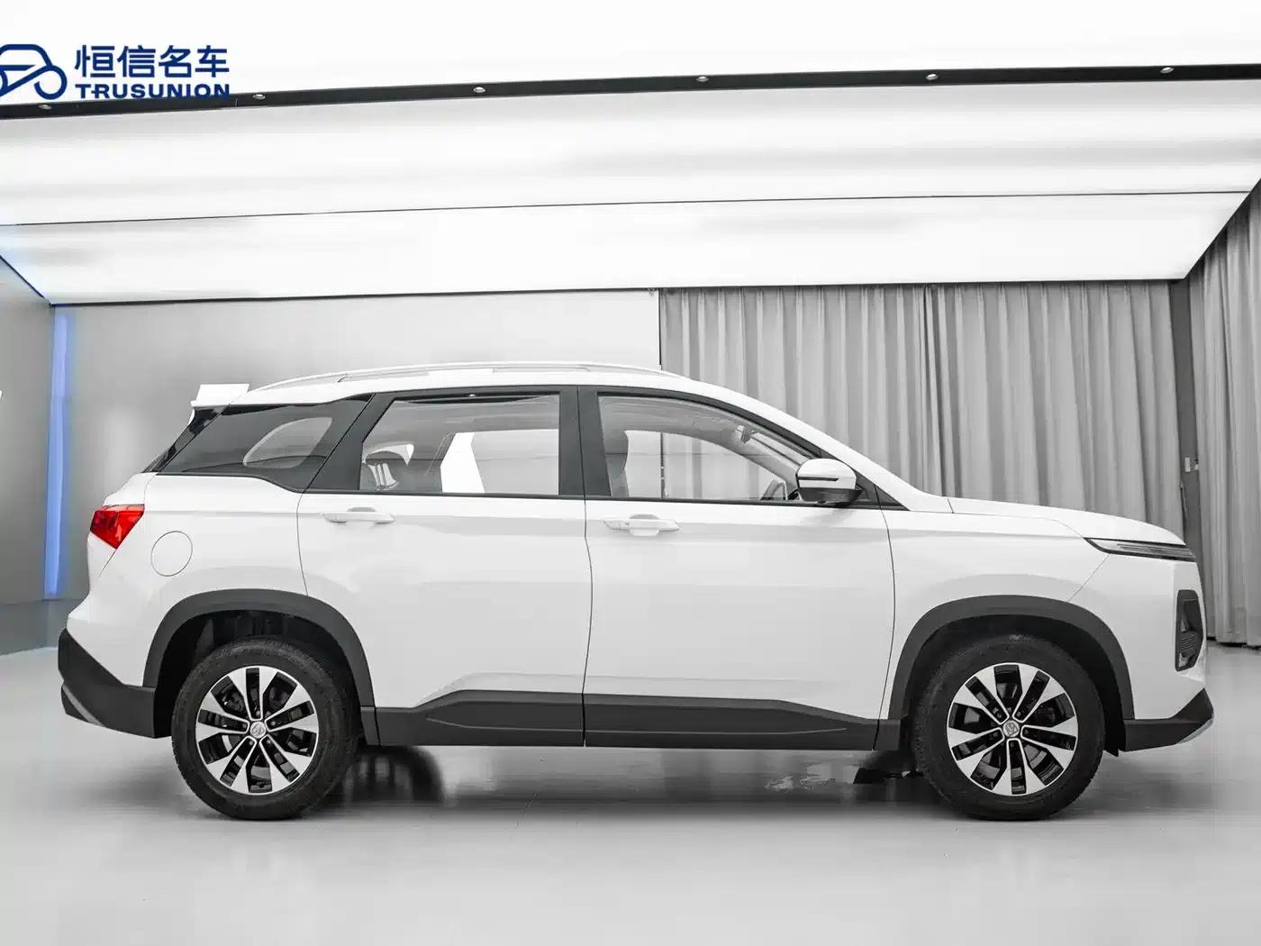 Baojun 530 2020 1.5T CVT Premium Connected Edition 7-seater — миниатюра 7