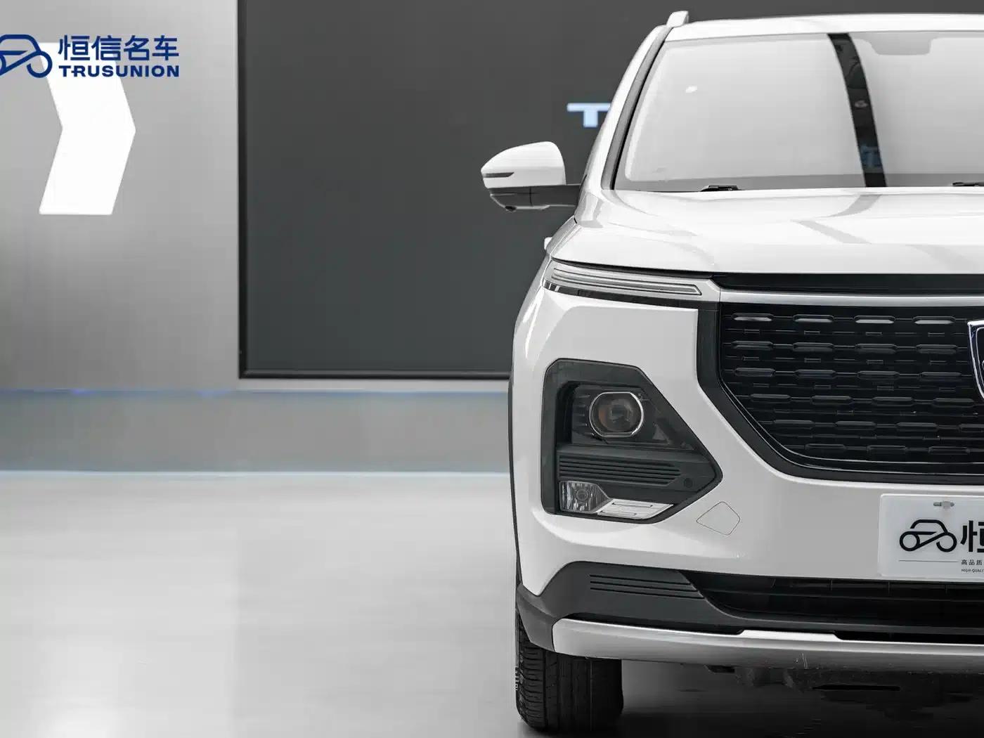 Baojun 530 2020 1.5T CVT Premium Connected Edition 7-seater — миниатюра 9