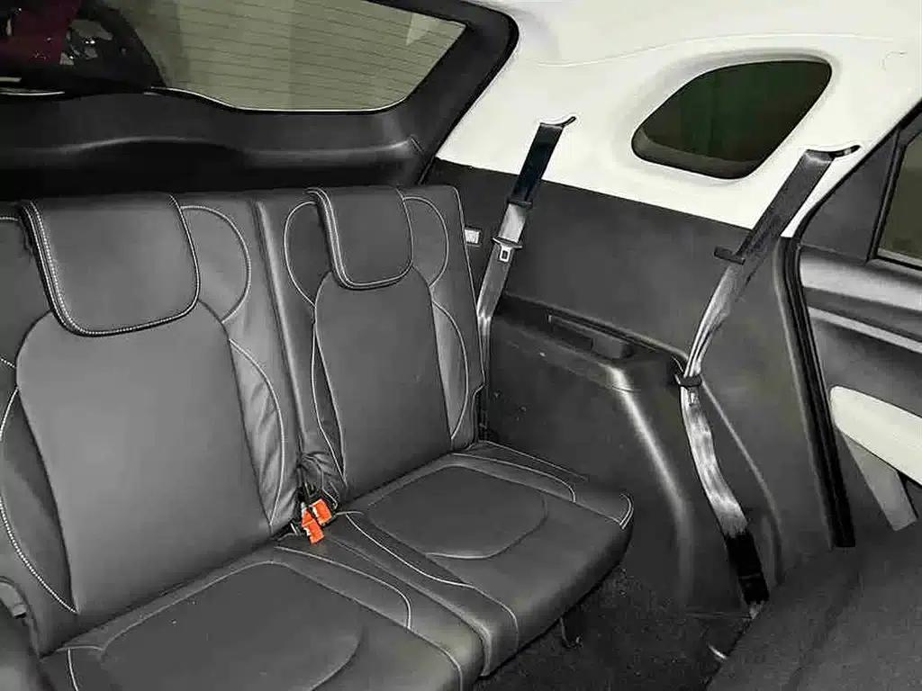 Baojun 530 2019 1.5T Manual Comfort 7-seater National VI Emission Standard — миниатюра 8