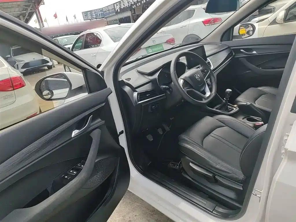 Baojun 360 2018 1.5L Manual Elite (National V Emission Standard) — миниатюра 16