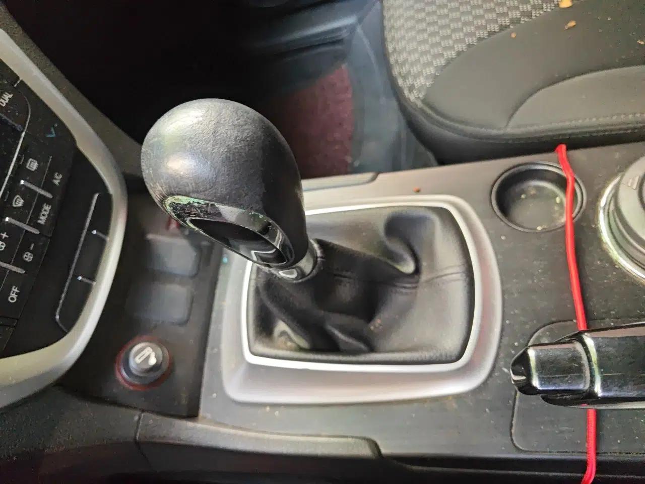 GAC Trumpchi GS5 2012 2.0L Manual Two-Wheel Drive Comfort Edition — миниатюра 15