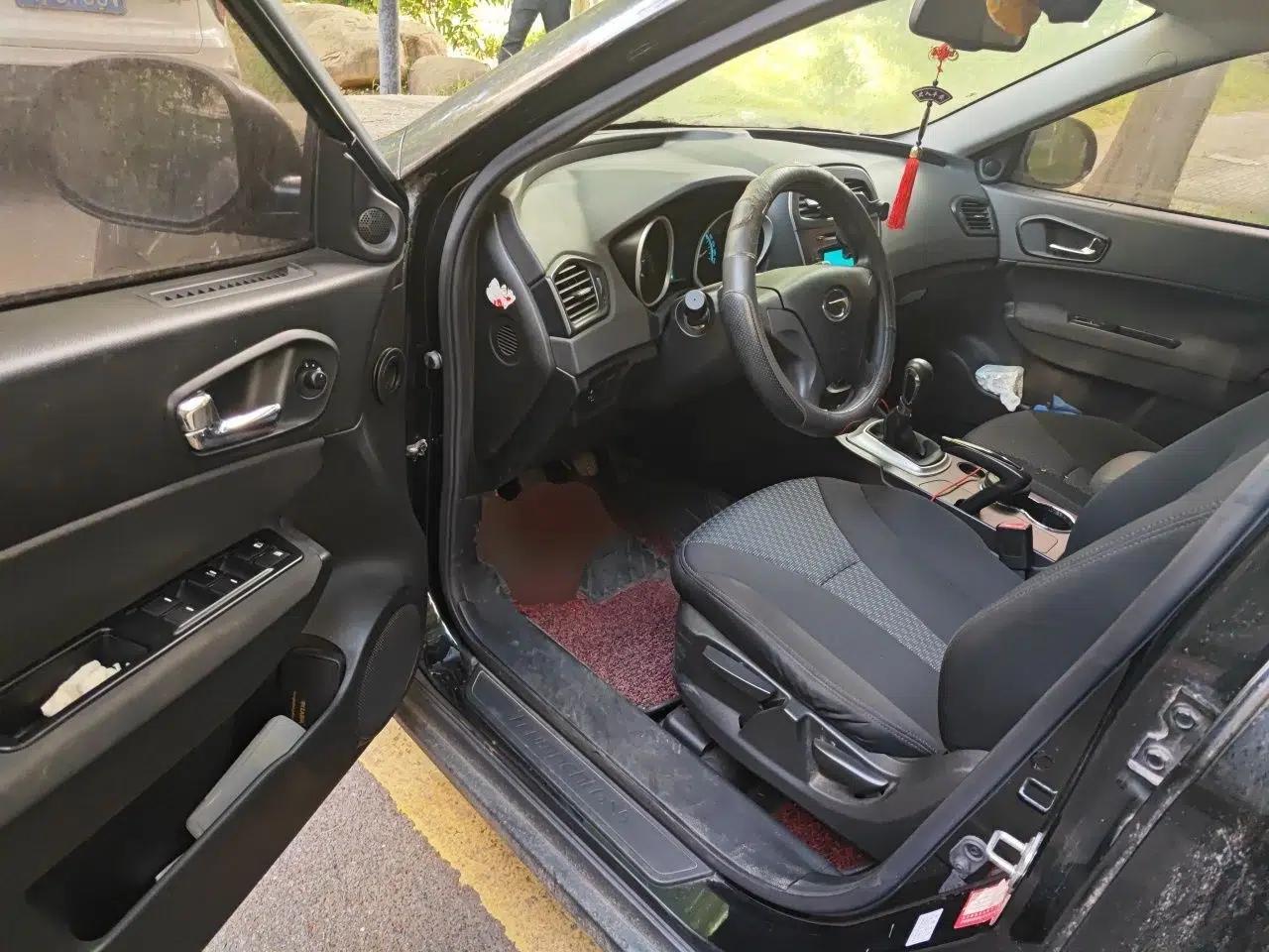 GAC Trumpchi GS5 2012 2.0L Manual Two-Wheel Drive Comfort Edition — миниатюра 17