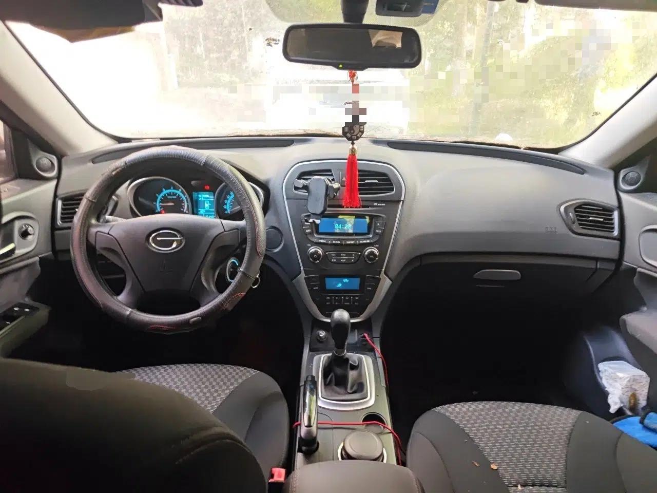 GAC Trumpchi GS5 2012 2.0L Manual Two-Wheel Drive Comfort Edition — миниатюра 10