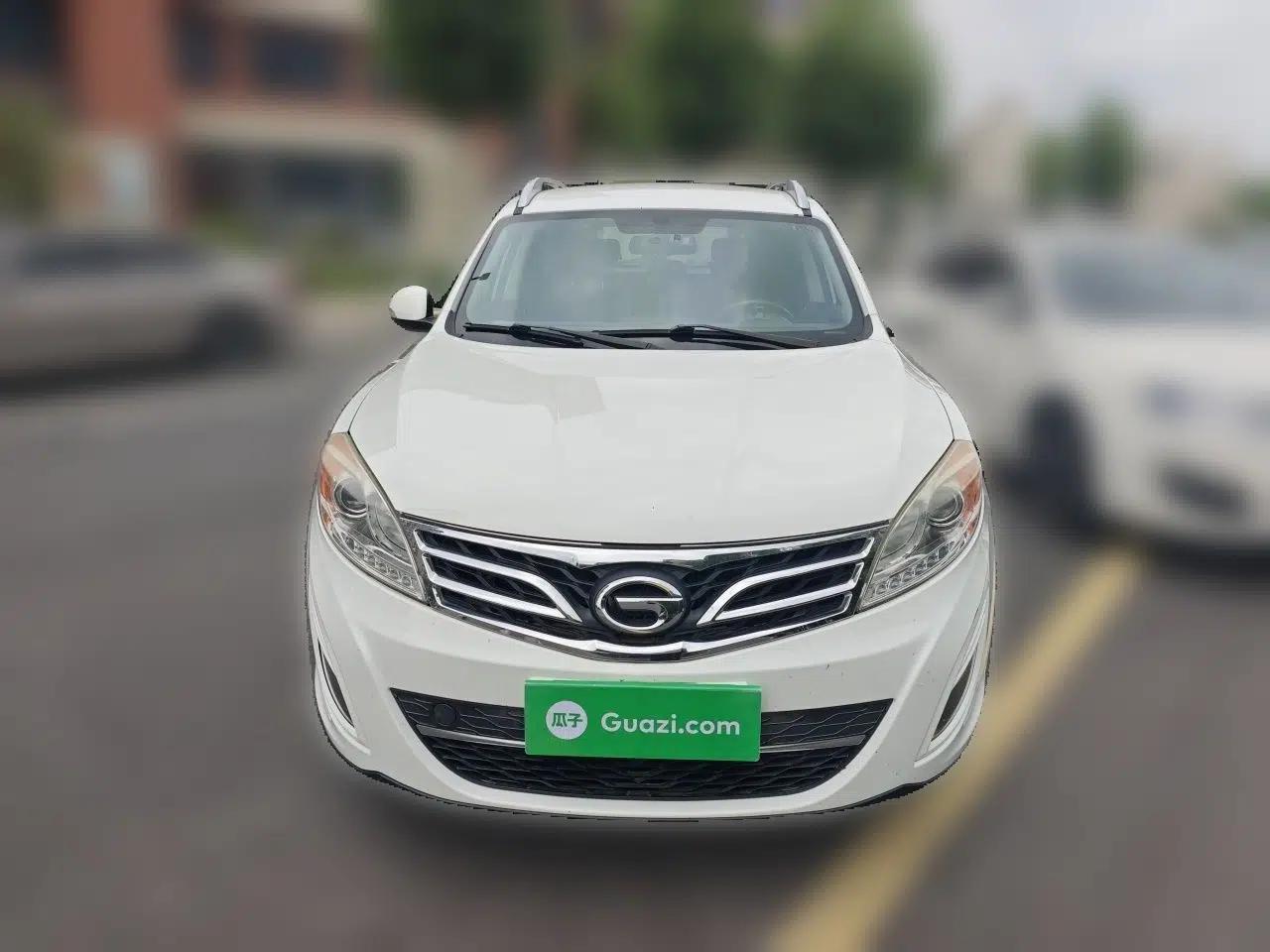 GAC Trumpchi GS5 2014 2.0L Automatic Two-Wheel Drive Deluxe Edition — миниатюра 2
