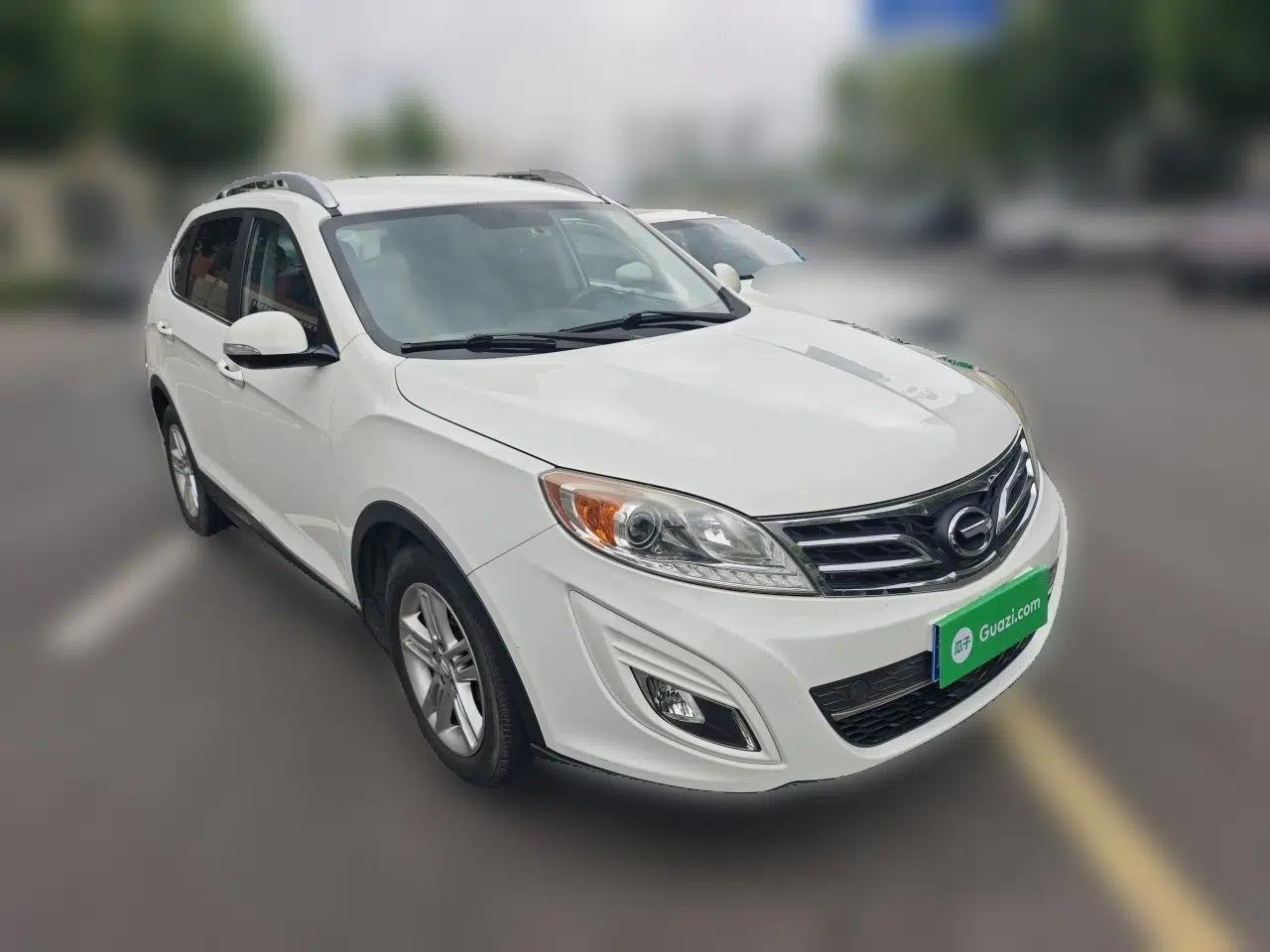 GAC Trumpchi GS5 2014 2.0L Automatic Two-Wheel Drive Deluxe Edition — миниатюра 3