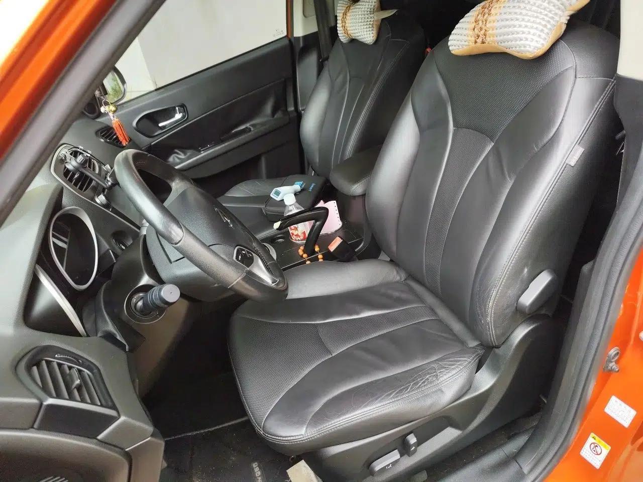 GAC Trumpchi GS5 2012 2.0L Automatic Two-Wheel Drive Anniversary Edition — миниатюра 16