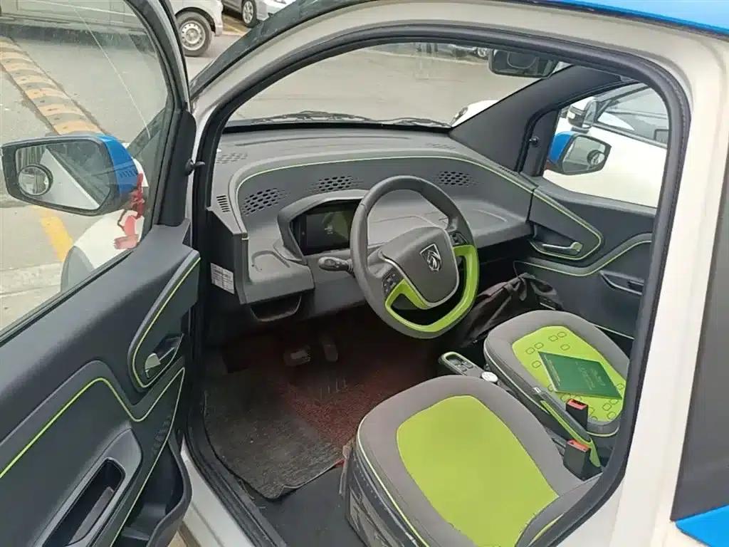 Baojun E100 2019 Model 250KM Smart Edition — миниатюра 16