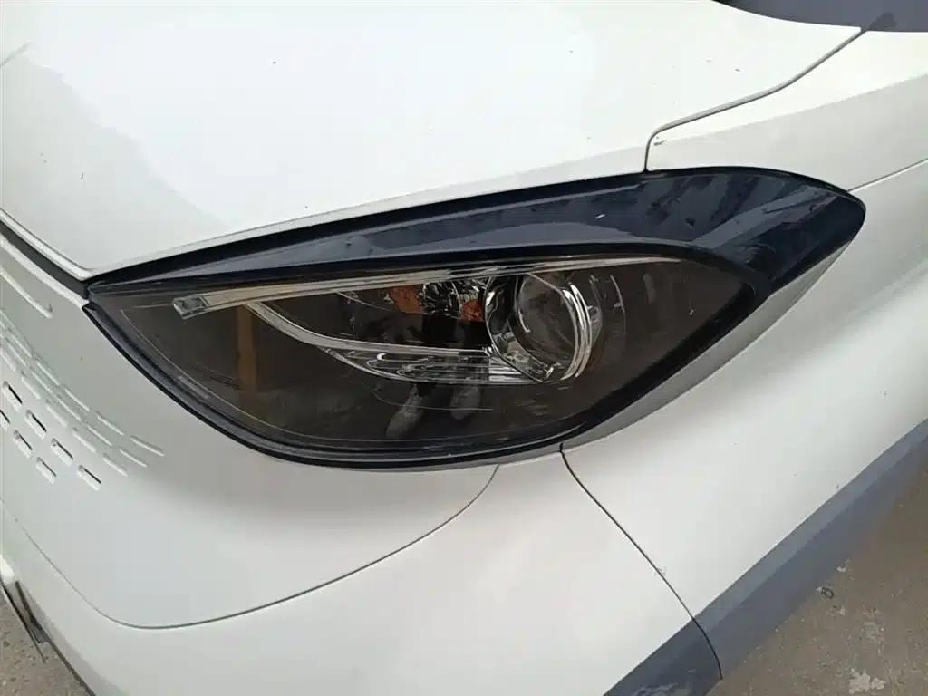 Baojun E100 2019 Model 250KM Smart Edition — миниатюра 24