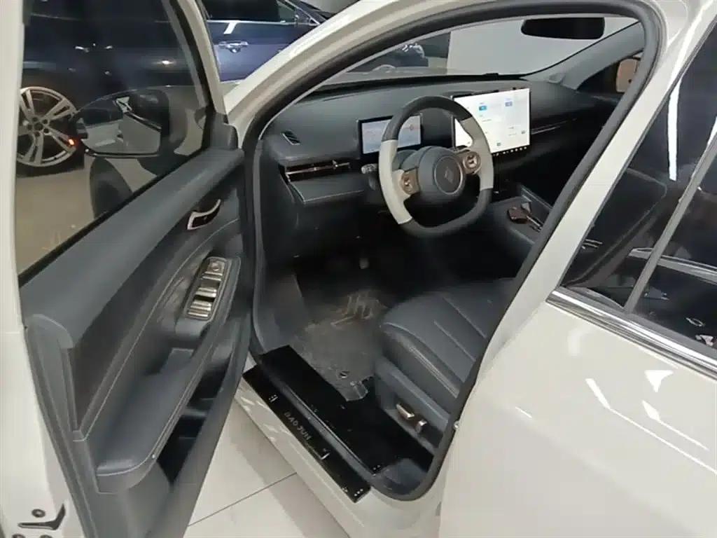 Baojun Yunhai 2025 500km Pure Electric Travel Edition — миниатюра 16