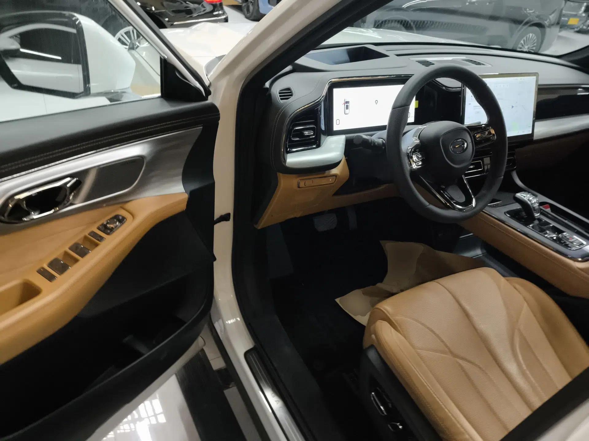 GAC Trumpchi ES9 2024 PHEV 143km Pro+ — миниатюра 19