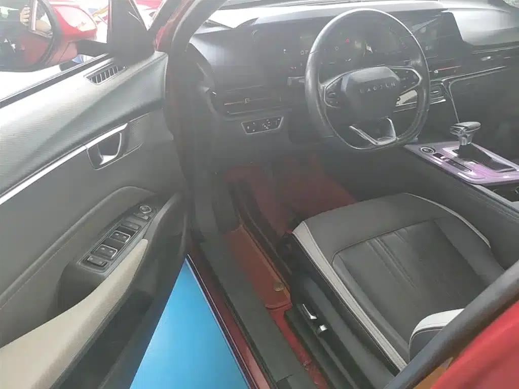 Baojun RC-6 2019 1.5T CVT 24-Hour Online Luxury Edition — миниатюра 16