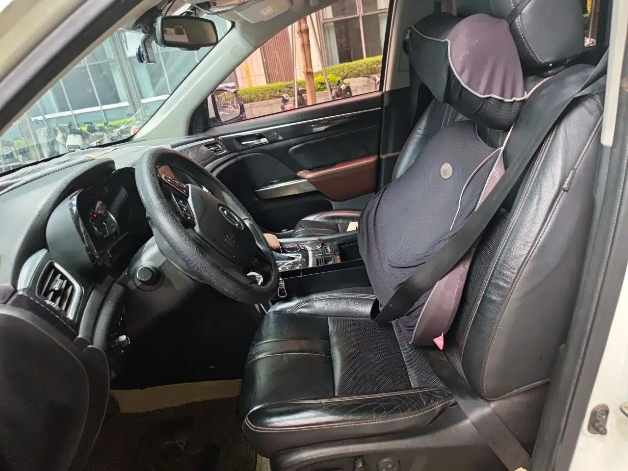 GAC Trumpchi GS7 2017 320T Two-Wheel-Drive Luxury Smart Connectivity Model — миниатюра 16