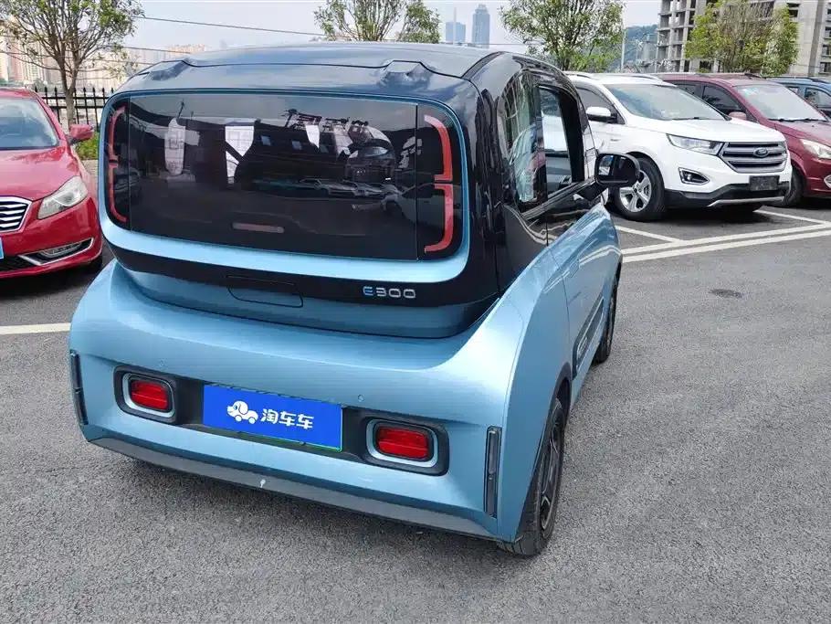 Baojun E300 2020 Interstellar Intelligent Driving Edition — миниатюра 3