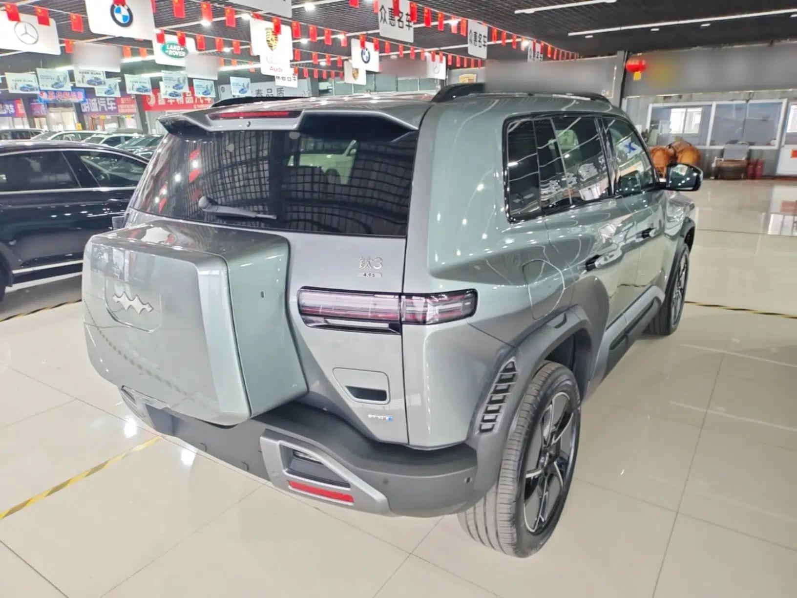 Formula Leopard Titanium 3 2025 501KM All-Wheel Drive Intelligent Driving Ultra Version — миниатюра 6