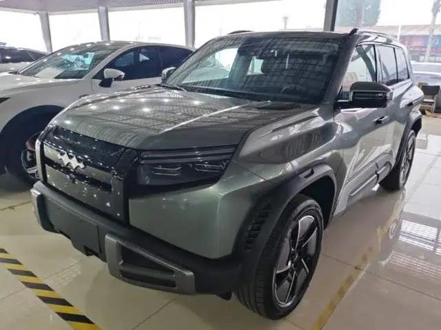 Formula Leopard Titanium 3 2025 501KM All-Wheel Drive Intelligent Driving Ultra Version