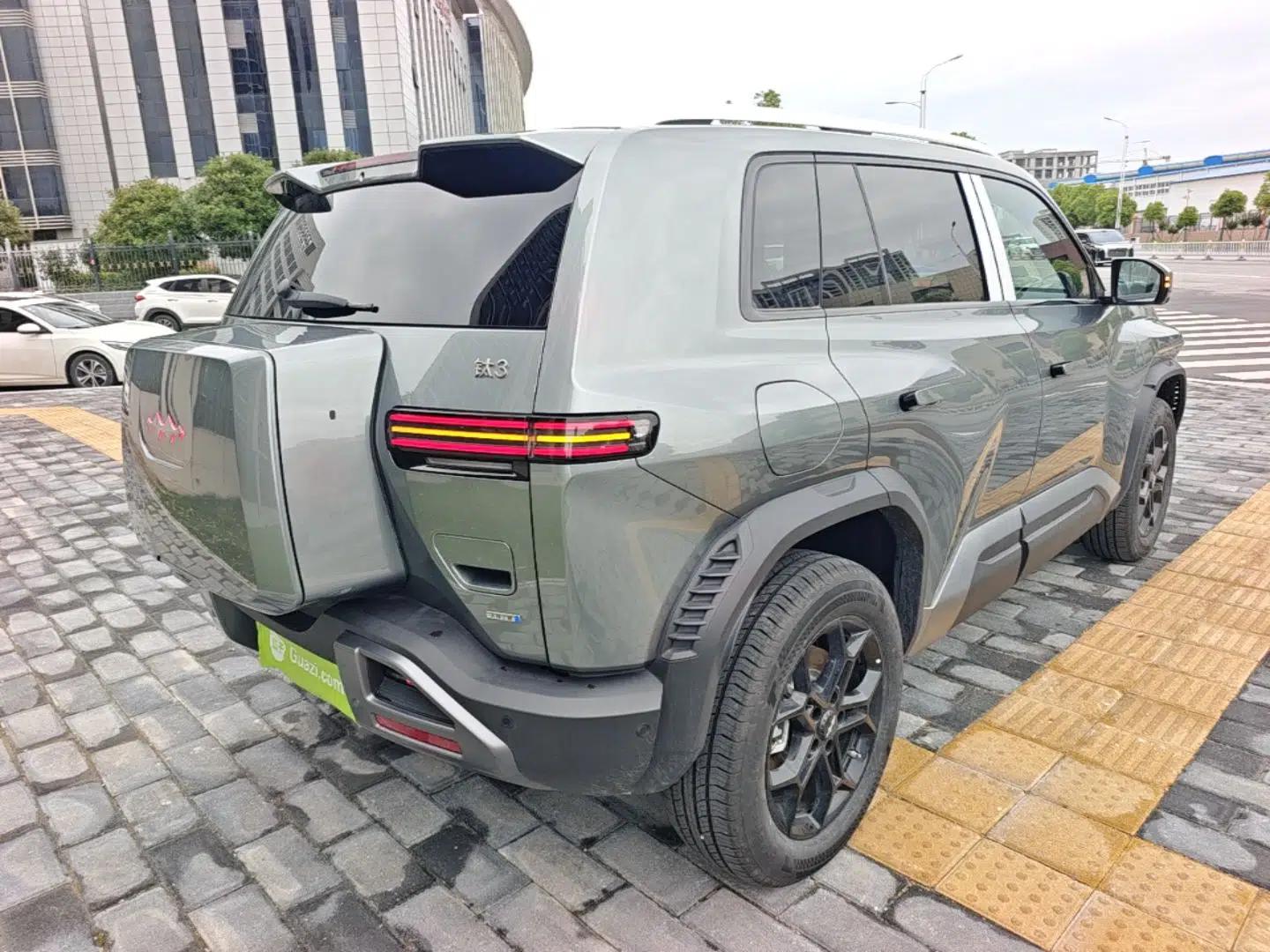 Formula Leopard Titanium 3 2025 501 km Range Rear-Wheel Drive Intelligent Driving Max Edition — миниатюра 6