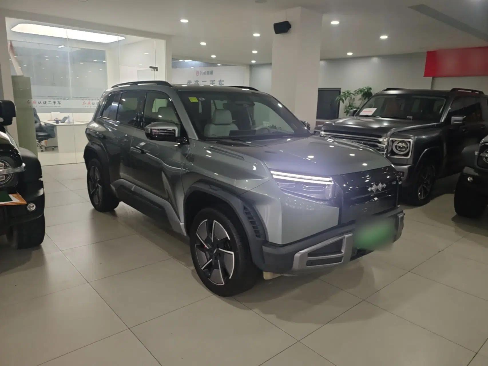 Formula Leopard Titanium 3 2025 501KM All-Wheel Drive Intelligent Driving Ultra Version — миниатюра 3