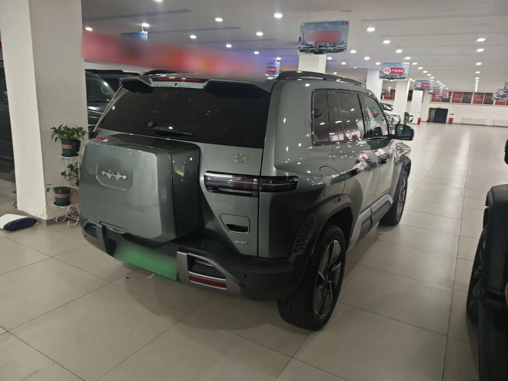 Formula Leopard Titanium 3 2025 501KM All-Wheel Drive Intelligent Driving Ultra Version — миниатюра 6
