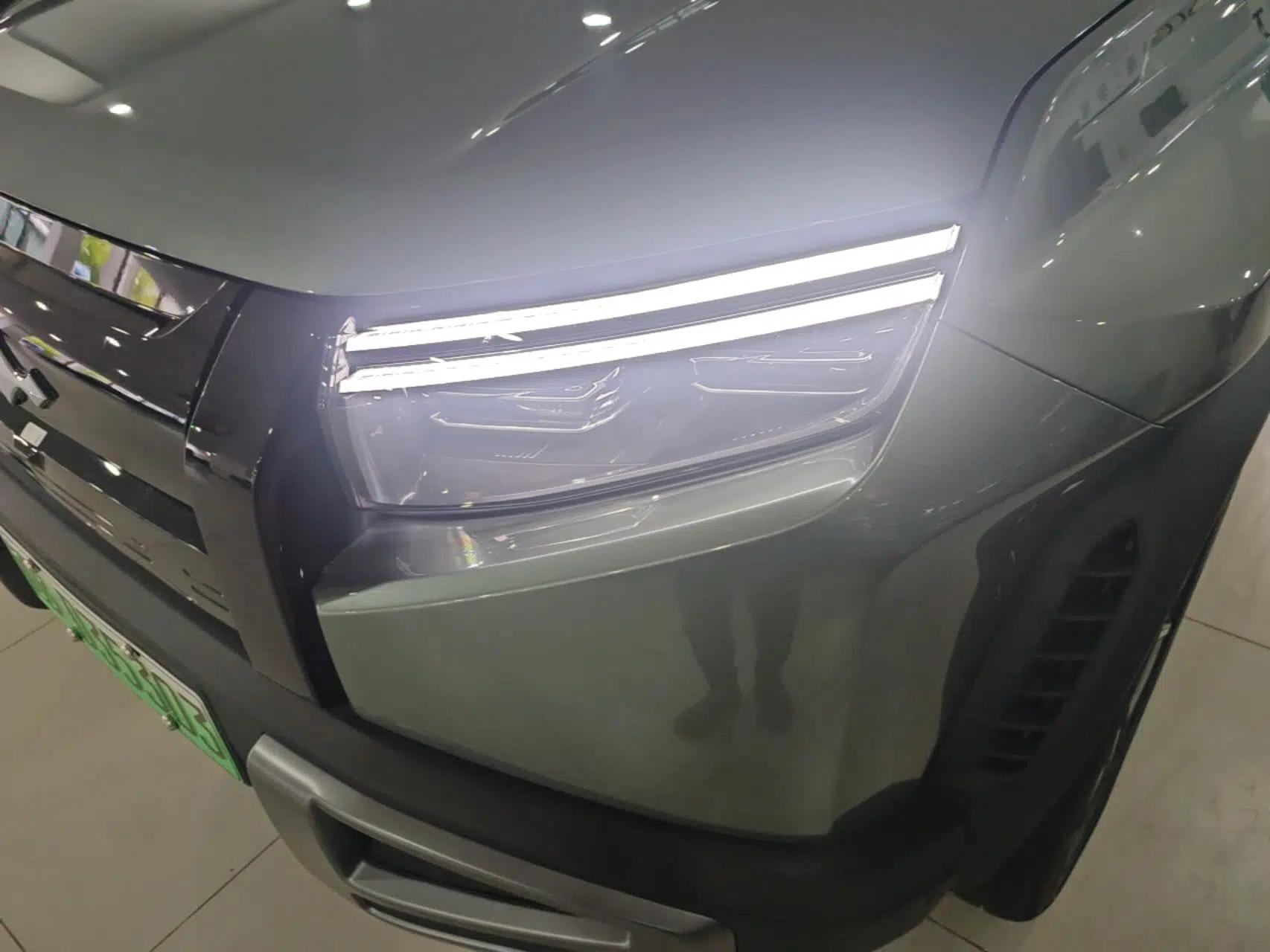 Formula Leopard Titanium 3 2025 501KM All-Wheel Drive Intelligent Driving Ultra Version — миниатюра 9