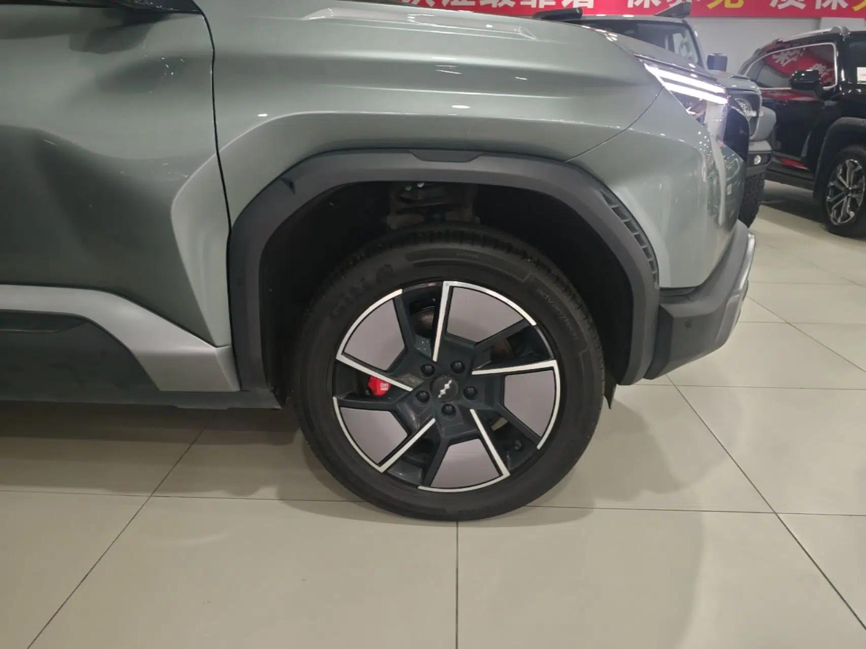 Formula Leopard Titanium 3 2025 501KM All-Wheel Drive Intelligent Driving Ultra Version — миниатюра 10