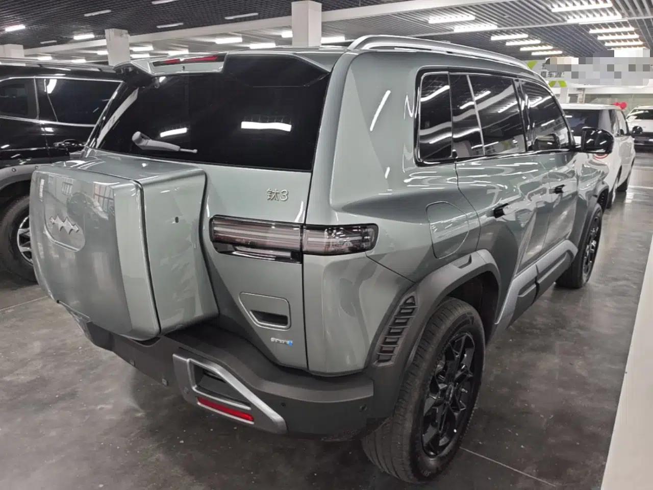 Formula Leopard Titanium 3 2025 501 km Range Rear-Wheel Drive Intelligent Driving Max Edition — миниатюра 6
