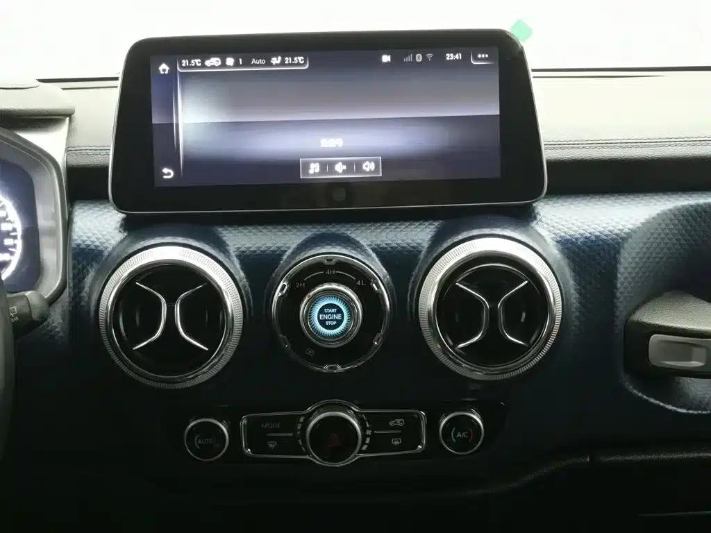Beijing BJ40 2020 2.0T Automatic 4WD City Hunter Edition (Hero Model) — миниатюра 12