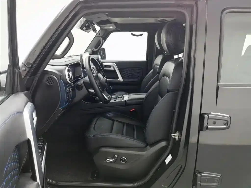 Beijing BJ40 2020 2.0T Automatic 4WD City Hunter Edition (Hero Model) — миниатюра 10