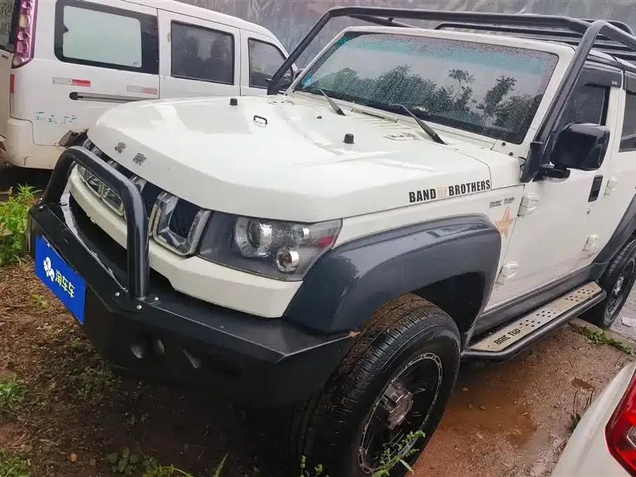 Beijing BJ40 2016 40L 2.3T Automatic 4WD Premium Edition — миниатюра 1