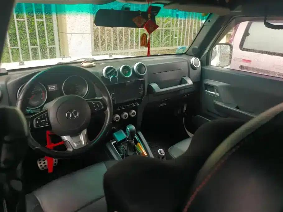 Beijing BJ40 2016 40L 2.3T Automatic 4WD Premium Edition — миниатюра 12
