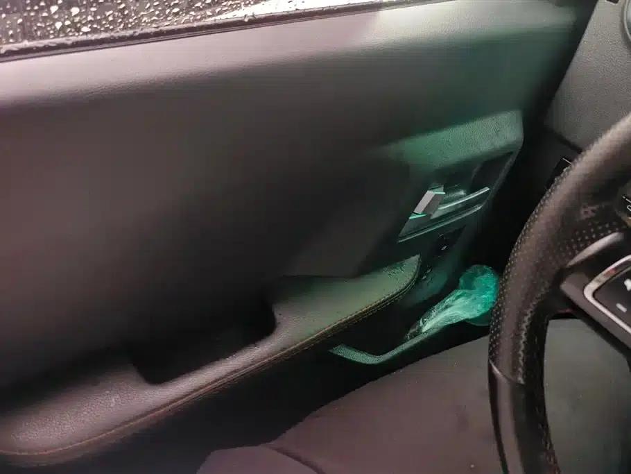 Beijing BJ40 2016 40L 2.3T Automatic 4WD Premium Edition — миниатюра 7