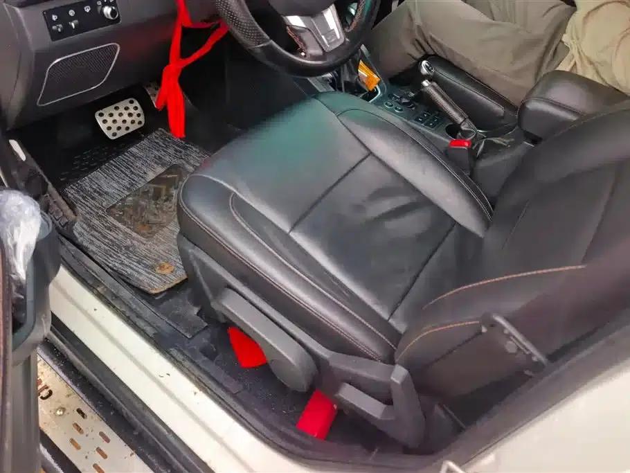 Beijing BJ40 2016 40L 2.3T Automatic 4WD Premium Edition — миниатюра 9