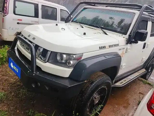 Beijing BJ40 2016 40L 2.3T Automatic 4WD Premium Edition