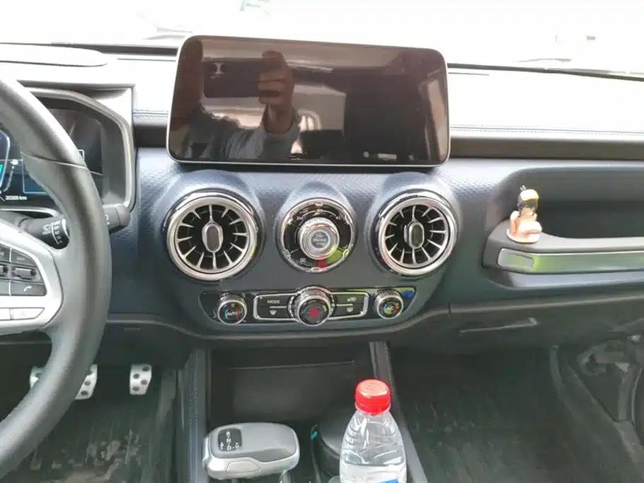 Beijing BJ40 2023 2.0D Automatic 4WD Blade Hero Edition (Hero Model) — миниатюра 13