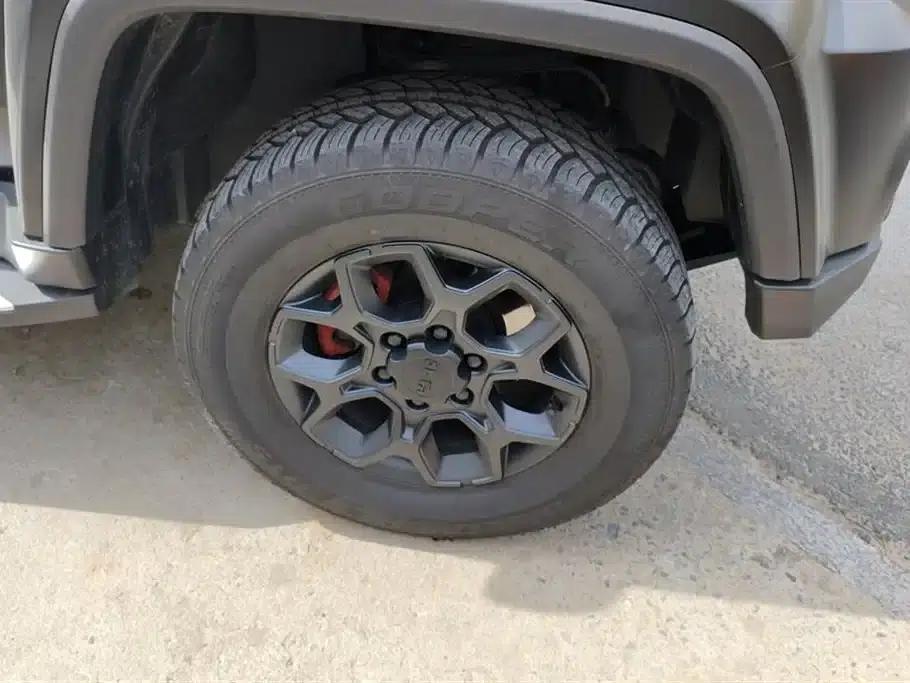 Beijing BJ40 2023 2.0D Automatic 4WD Blade Hero Edition (Hero Model) — миниатюра 6