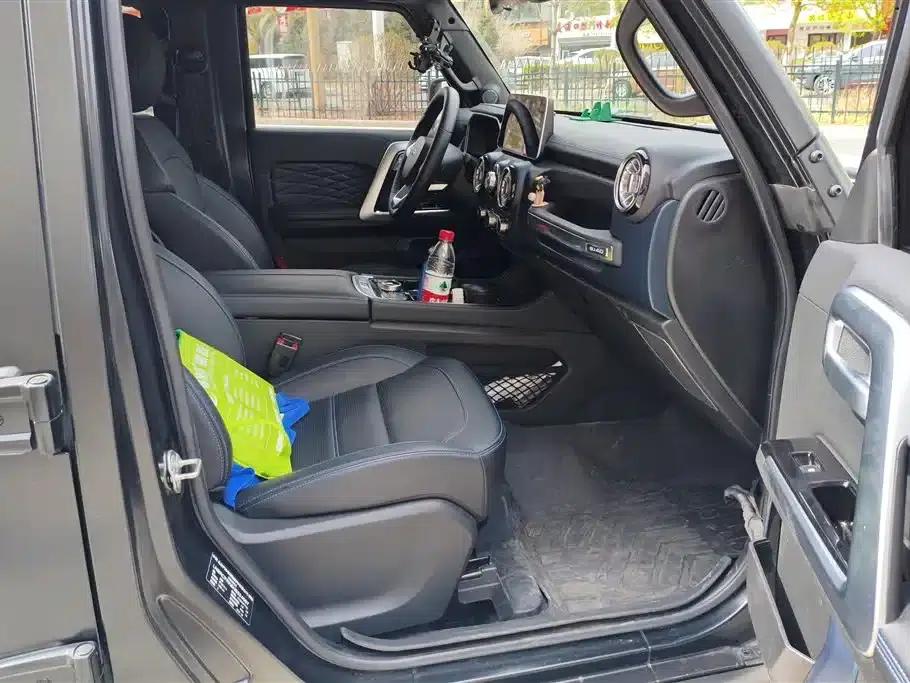 Beijing BJ40 2023 2.0D Automatic 4WD Blade Hero Edition (Hero Model) — миниатюра 8