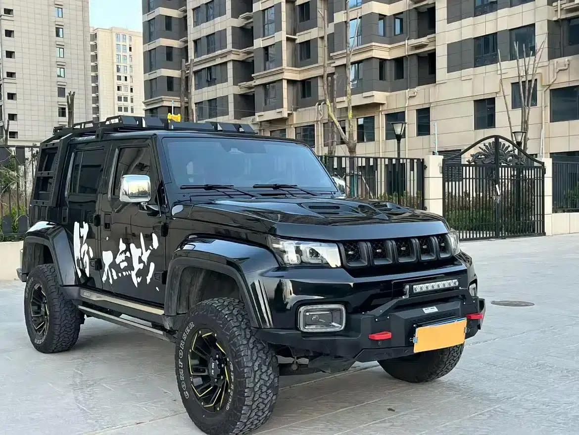 Beijing BJ40 2021 2.0D Automatic 4WD Blade Hero Edition (Hero Model) — миниатюра 3
