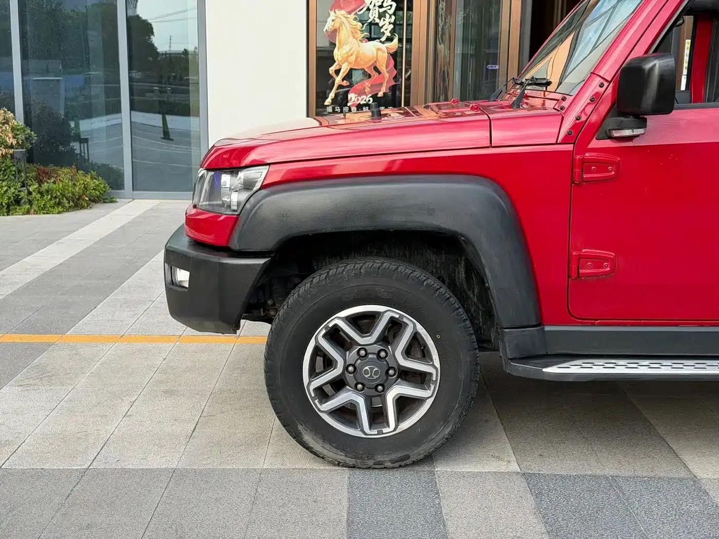 Beijing BJ40 2017 40L 2.3T Automatic 4WD Rally Champion Edition — миниатюра 19