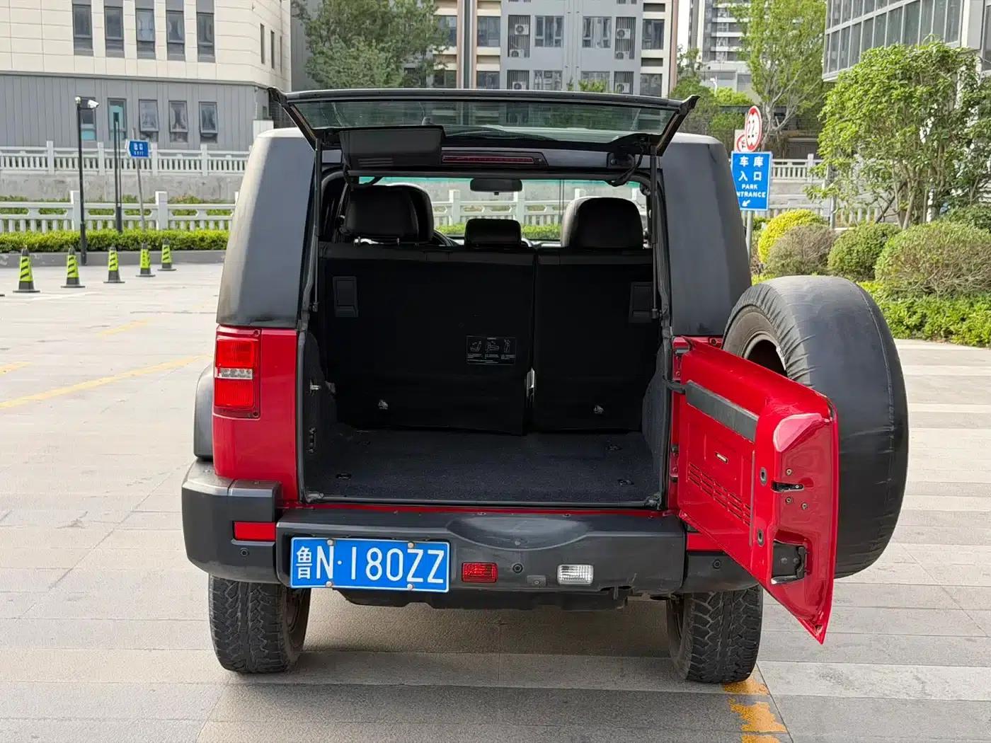 Beijing BJ40 2017 40L 2.3T Automatic 4WD Rally Champion Edition — миниатюра 20