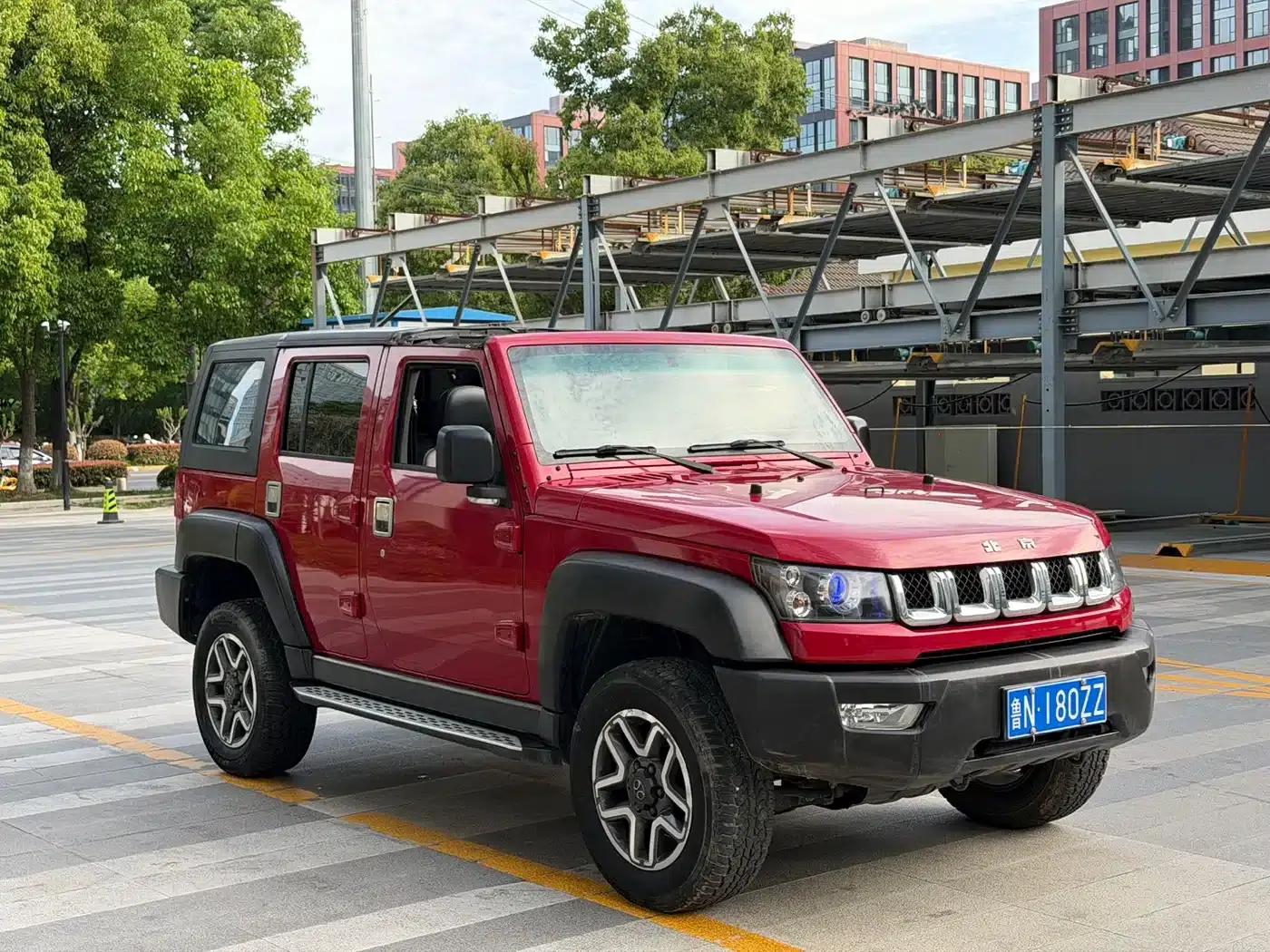 Beijing BJ40 2017 40L 2.3T Automatic 4WD Rally Champion Edition — миниатюра 3