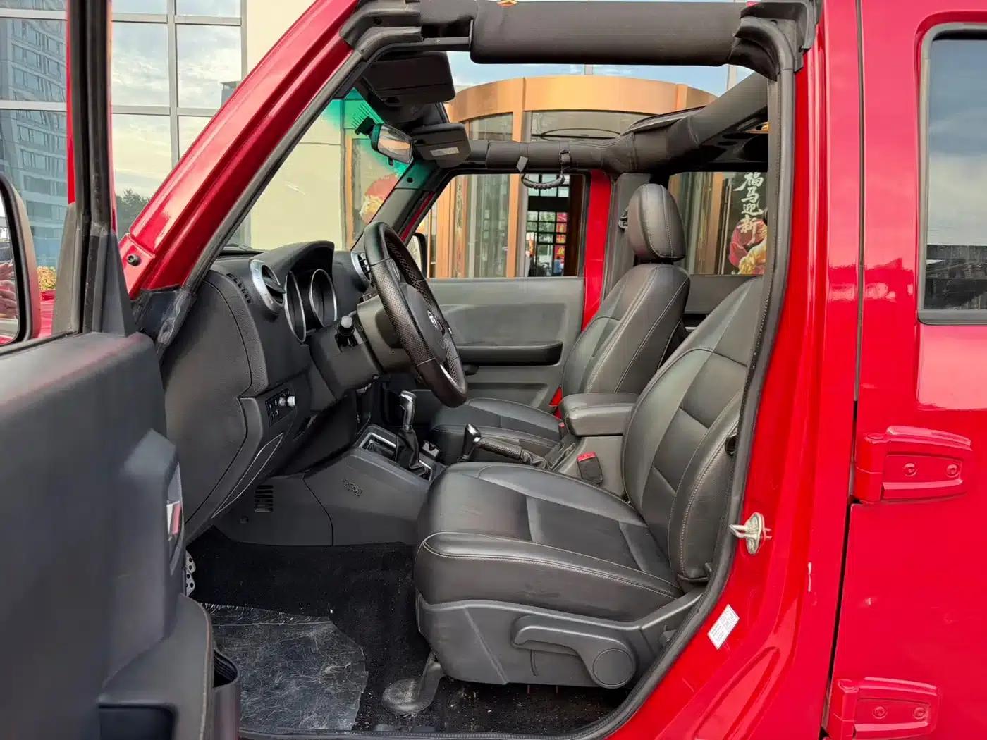 Beijing BJ40 2017 40L 2.3T Automatic 4WD Rally Champion Edition — миниатюра 4