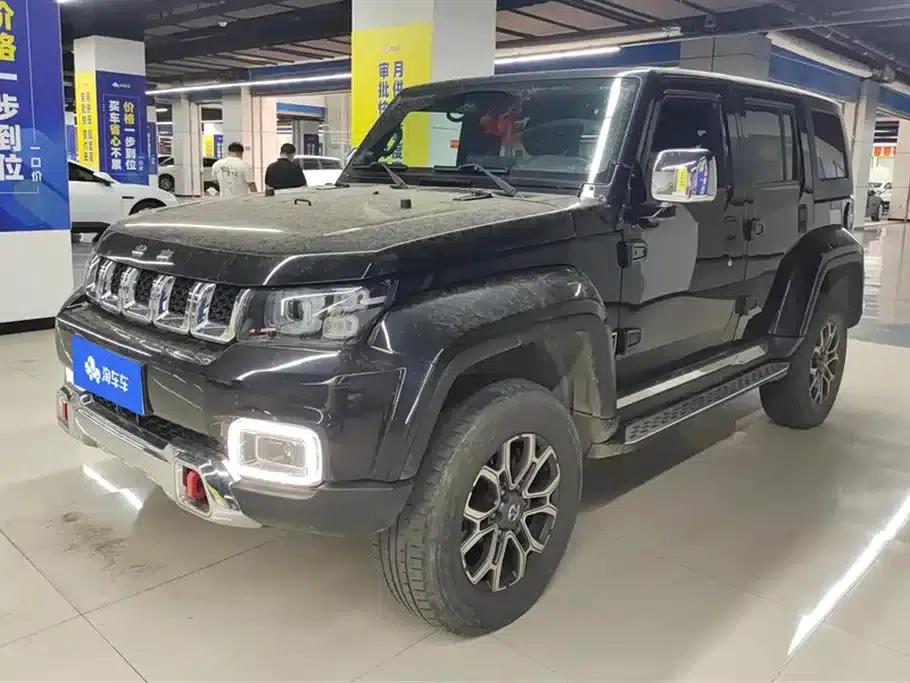 Beijing BJ40 2019 2.3T Automatic 4WD City Hunter Flagship Edition (National VI Emission Standard) — миниатюра 1
