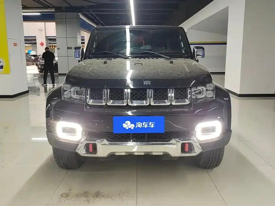 Beijing BJ40 2019 2.3T Automatic 4WD City Hunter Flagship Edition (National VI Emission Standard) — миниатюра 2