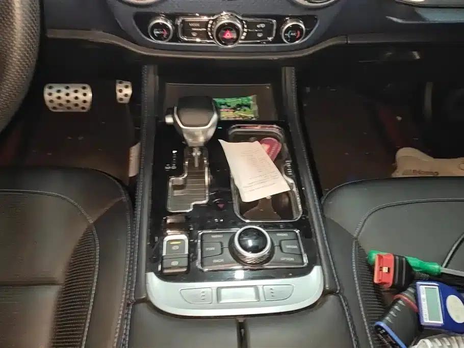Beijing BJ40 2019 2.3T Automatic 4WD City Hunter Flagship Edition (National VI Emission Standard) — миниатюра 16