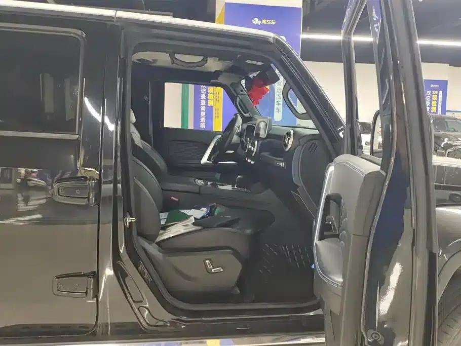 Beijing BJ40 2019 2.3T Automatic 4WD City Hunter Flagship Edition (National VI Emission Standard) — миниатюра 8