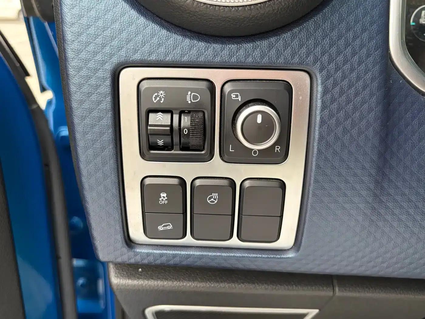 Beijing BJ40 2019 2.3T Automatic 4WD Rally Champion Edition (National VI Emission Standard) — миниатюра 16