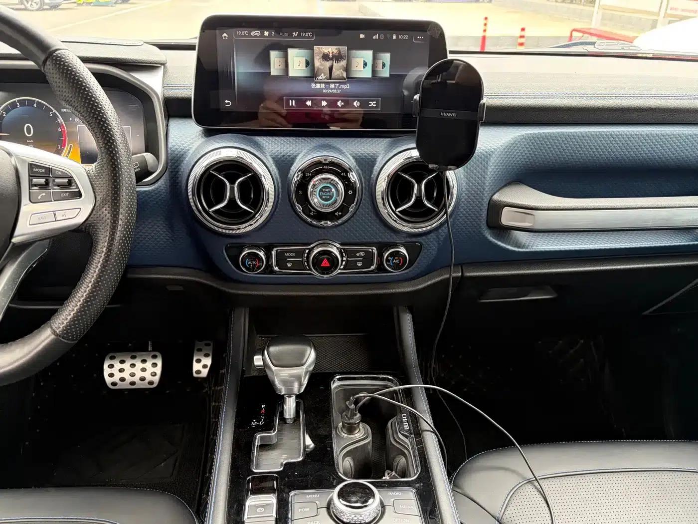 Beijing BJ40 2019 2.3T Automatic 4WD Rally Champion Edition (National VI Emission Standard) — миниатюра 17
